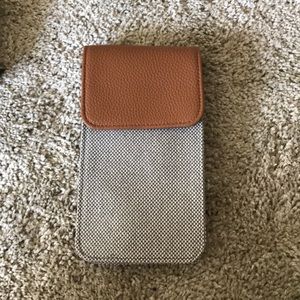 BNWOT Thirty-One Crossbody Phone Purse!